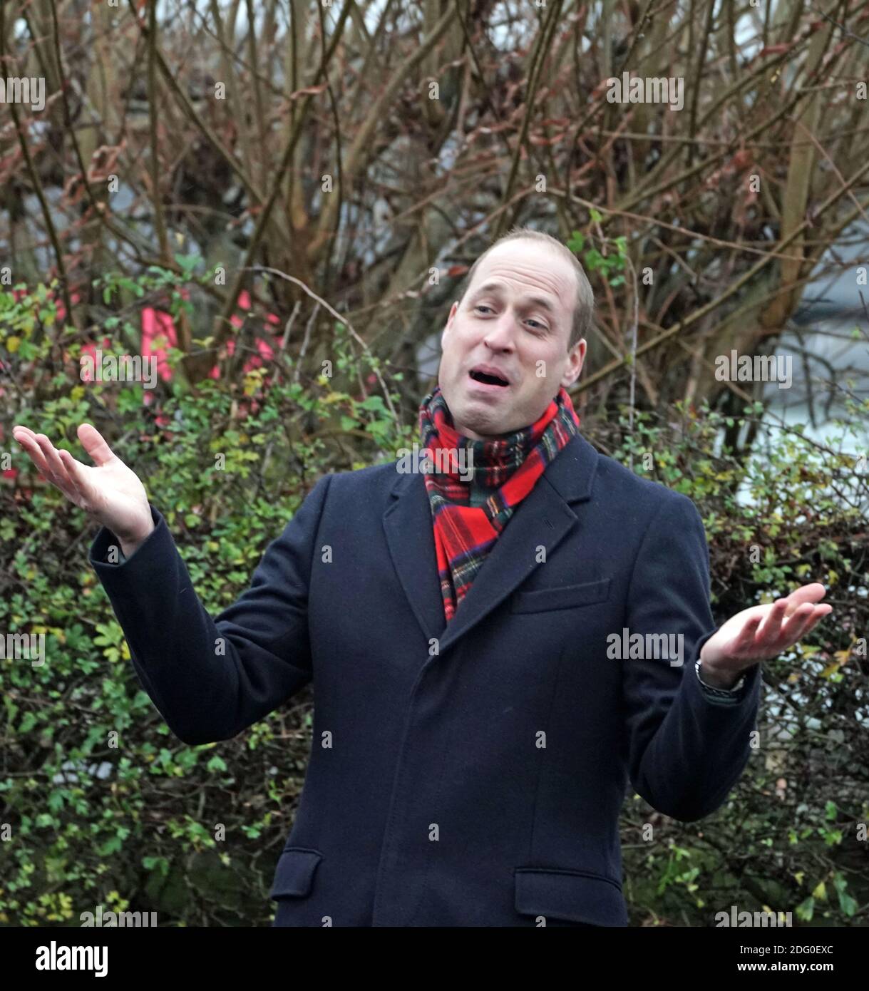 Il Duca di Cambridge lascia la chiesa della Santissima Trinità d'Inghilterra prima scuola a Berwick su Tweed il secondo giorno di un tour di tre giorni attraverso il paese. Foto Stock