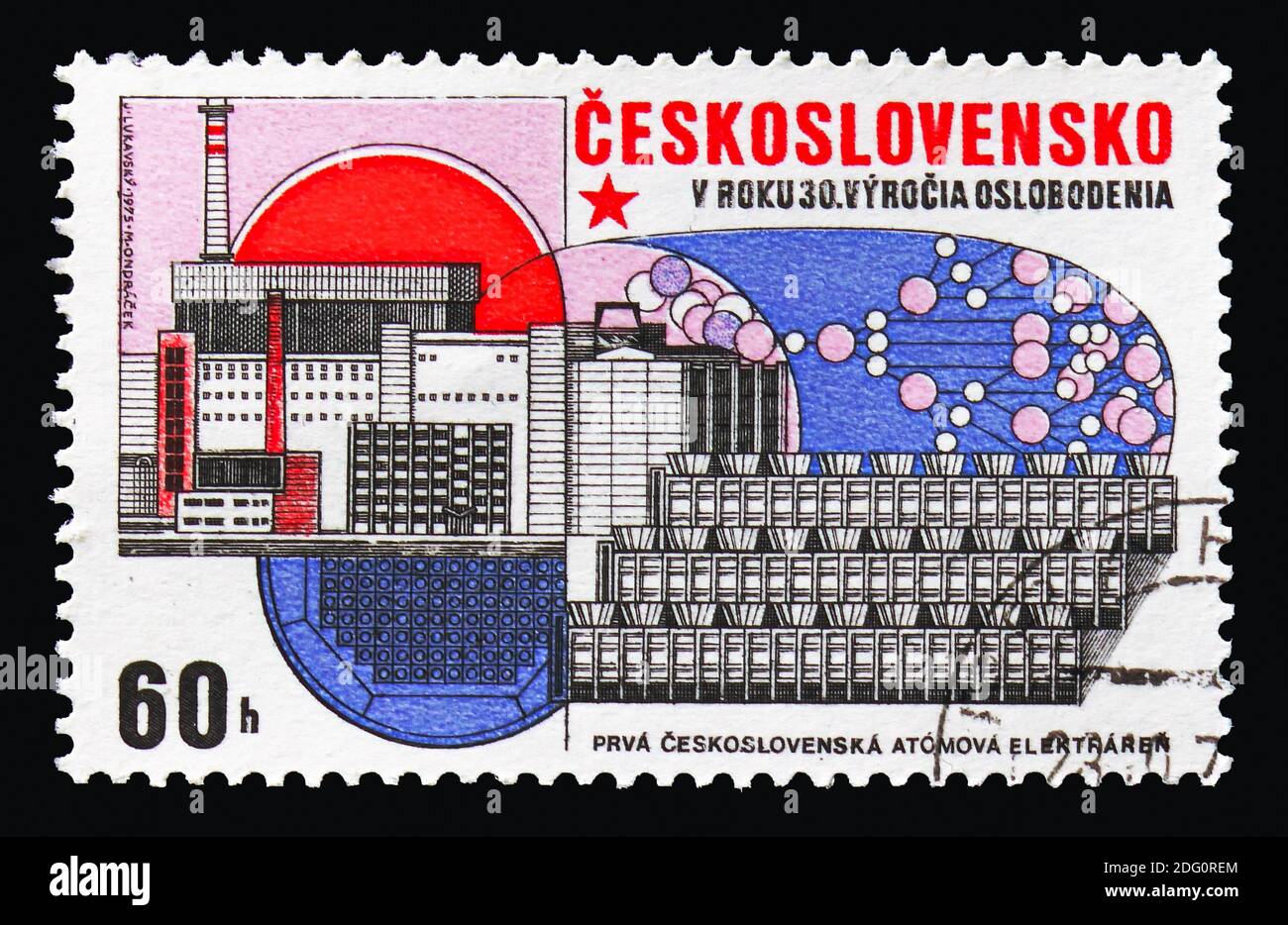 MOSCA, RUSSIA - 18 AGOSTO 2018: Un francobollo stampato in Cecoslovacchia mostra la centrale atomica, i successi della serie Socialist Construction, circa 1 Foto Stock