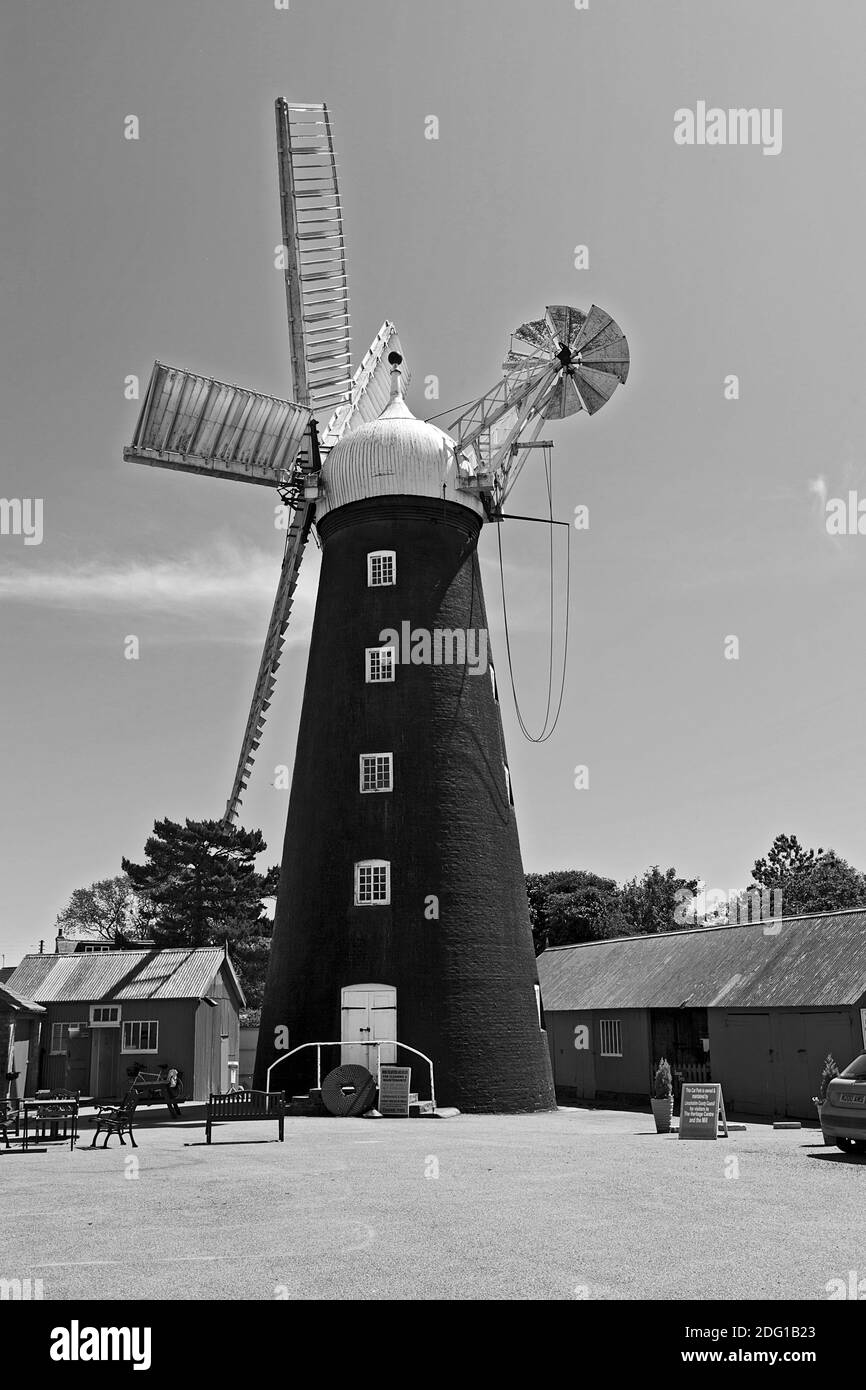 Burgh-le-Marsh cinque navigato Windmill, Lincolnshire, Regno Unito Foto Stock