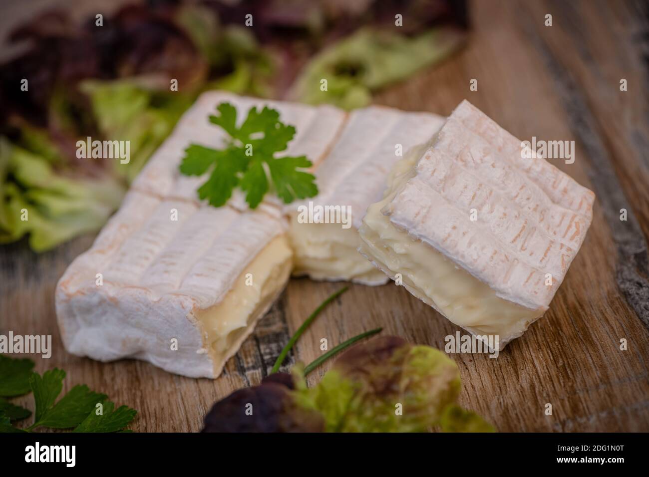 Pont l'Eveque, formaggio francese dalla Normandia prodotta da latte di vacca Foto Stock