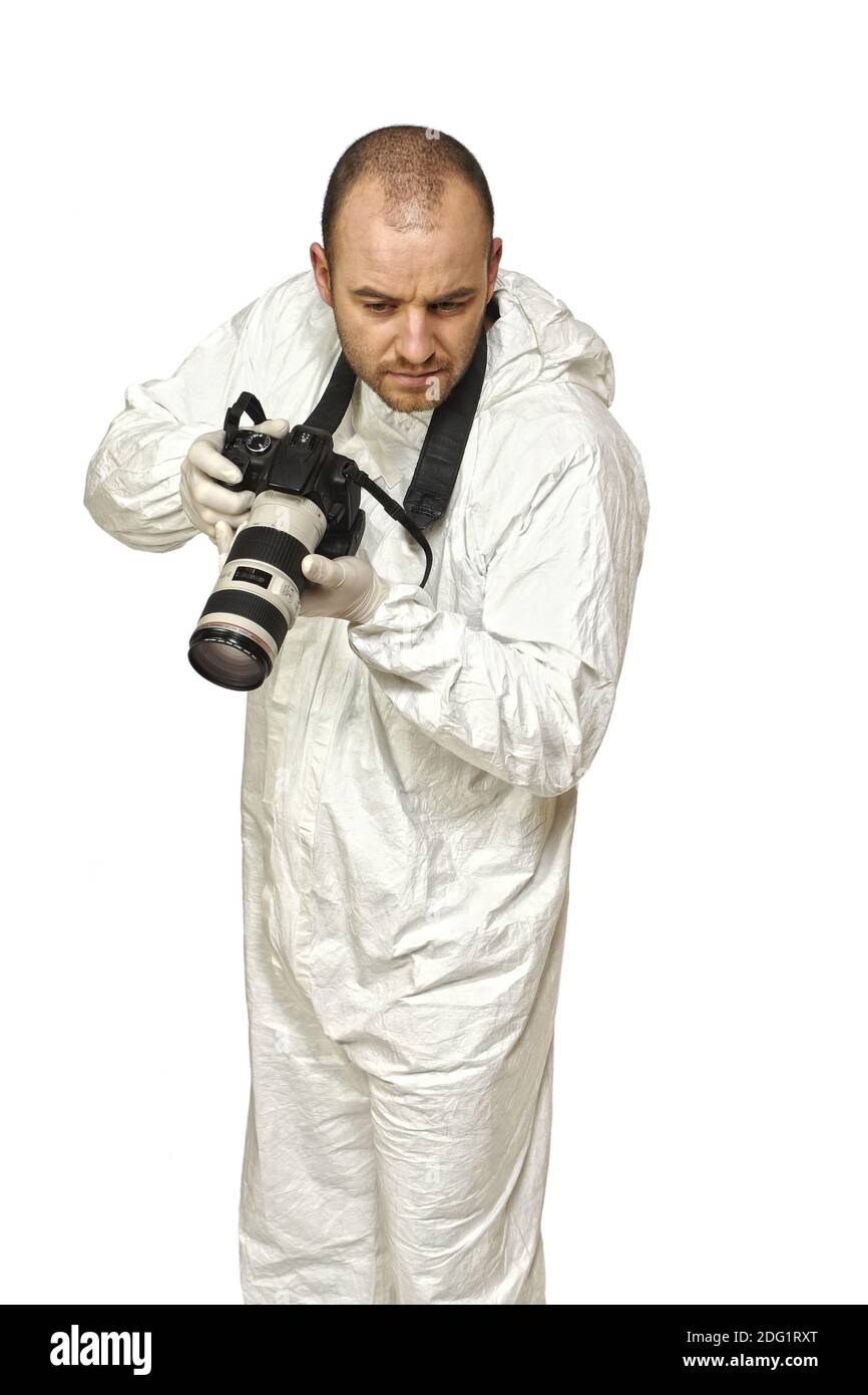 Scienziato di polizia con macchina fotografica Foto Stock