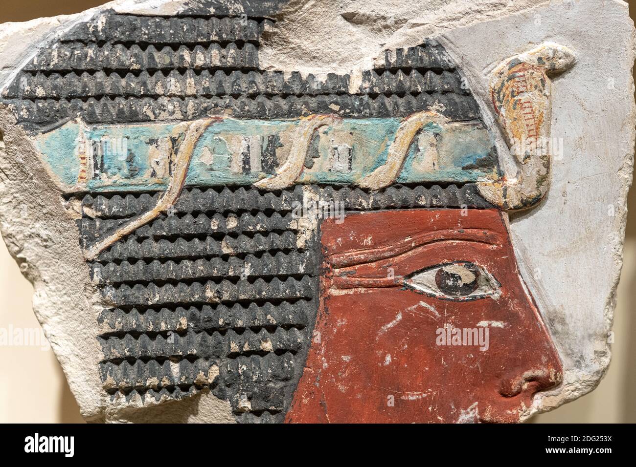 Frammenti di rilievo dal tempio mortuario di Mentuhotep II L'oggetto è visto nella mostra del Royal Ontario Museum chiamato 'Egyptian Mummies: Ancient Live Foto Stock
