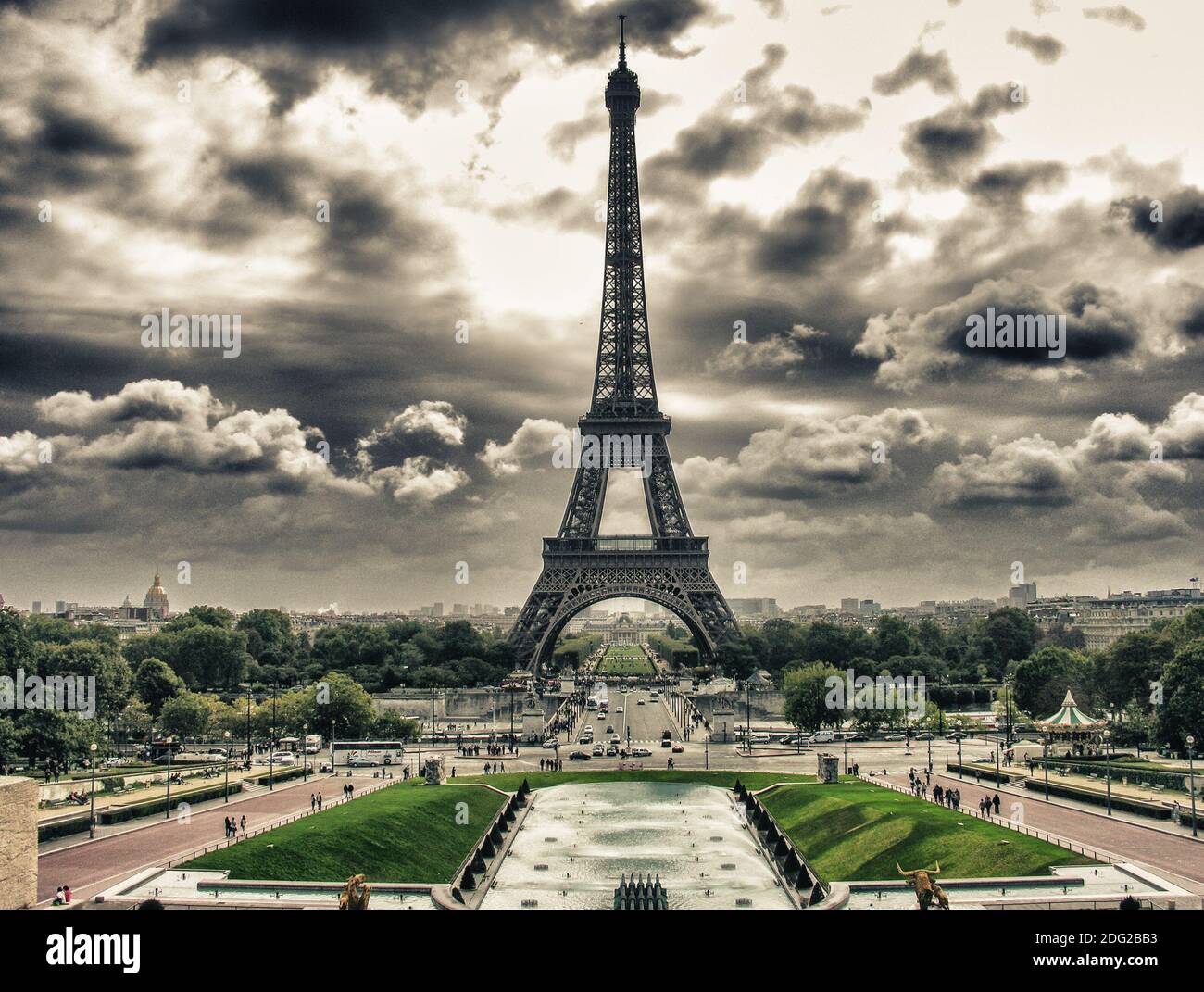 Tour Eiffel, Parigi. Splendida vista della famosa Torre dai Giardini del Trocadero Foto Stock