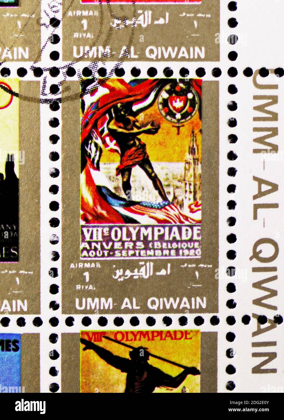 MOSCA, RUSSIA - 10 NOVEMBRE 2018: Un francobollo stampato in Umm al-Qaiwain mostra Anversa, 1920, Storia della serie dei Giochi Olimpici, circa 1972 Foto Stock
