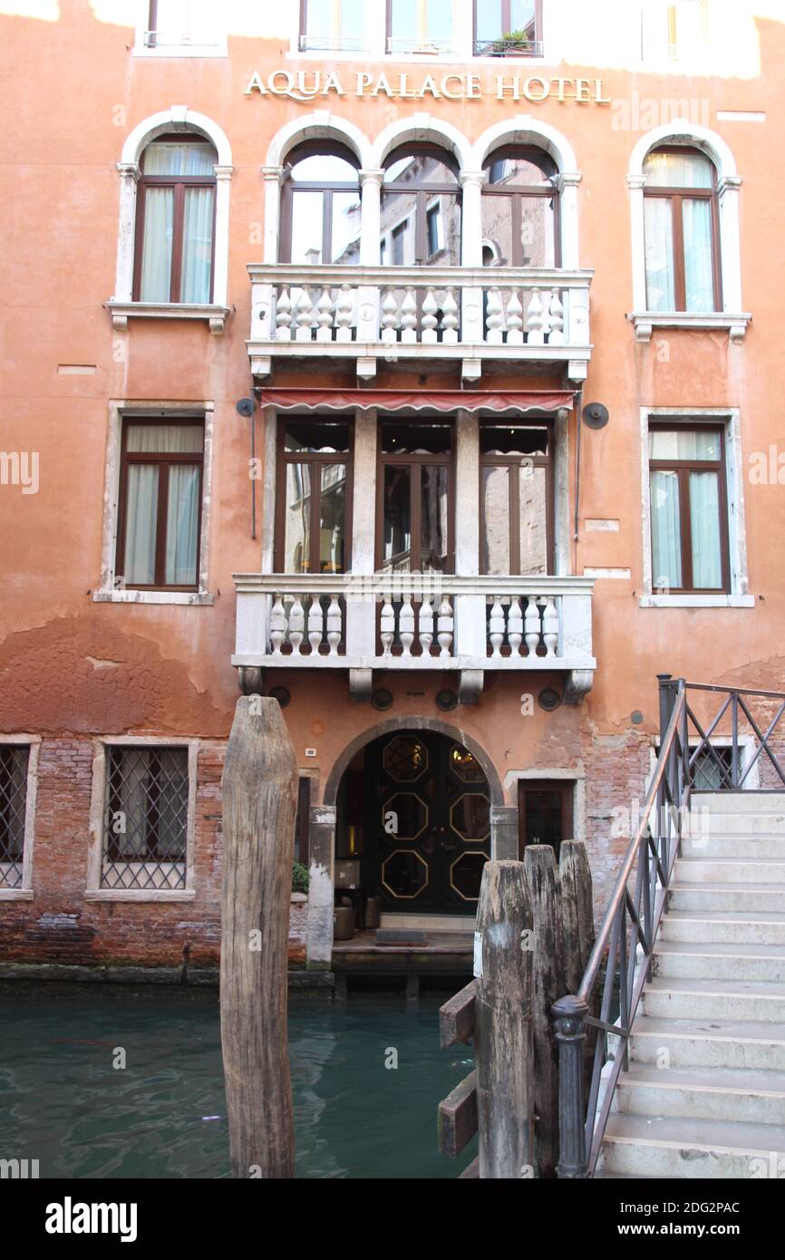 Historiische Gebäude in der Altstadt von Venedig in Italien Foto Stock