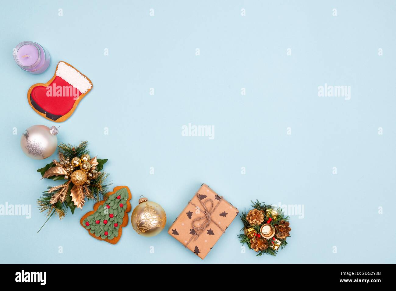 Biglietto di auguri per il nuovo anno su sfondo blu Foto Stock