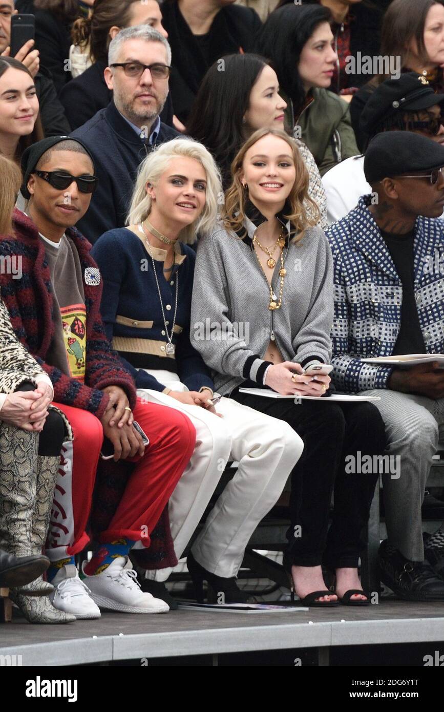 Chanel pharrell occhiali deals
