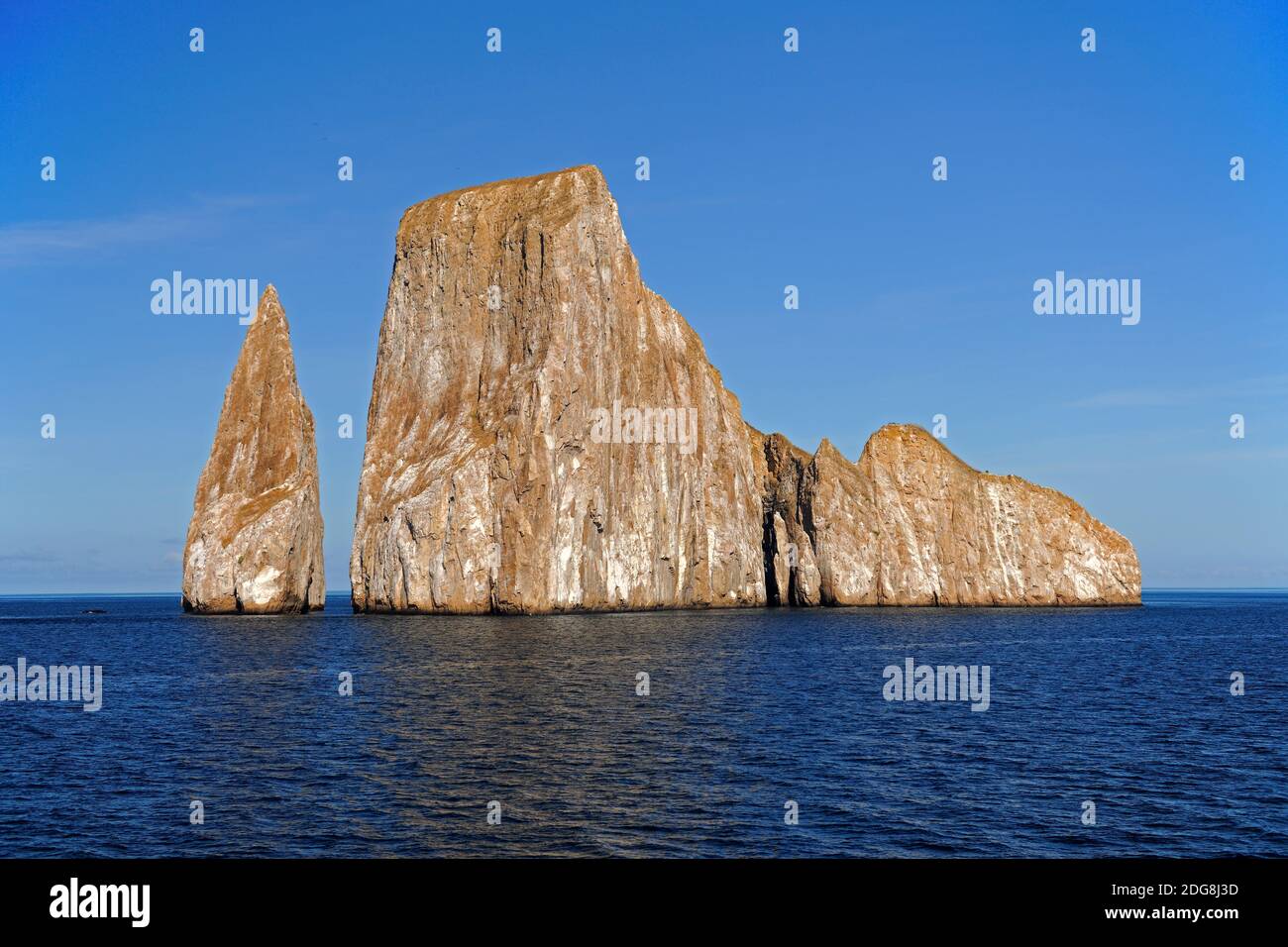 Kicker Rock nahe der Insel San Cristobal, Galapagos, Unesco Welterbe, Ekuador, Suedamerika Foto Stock