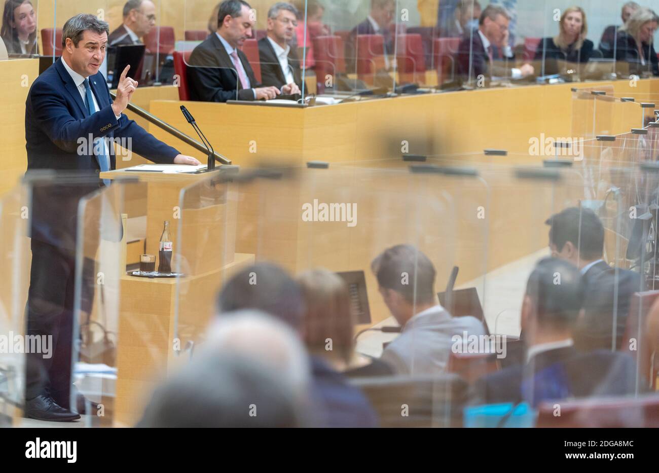 Monaco, Germania. 8 dicembre 2020. Markus Söder (CSU), Ministro Presidente della Baviera, fa la sua dichiarazione di governo durante la sessione del parlamento bavarese. Credit: Peter Kneffel/dpa/Alamy Live News Foto Stock