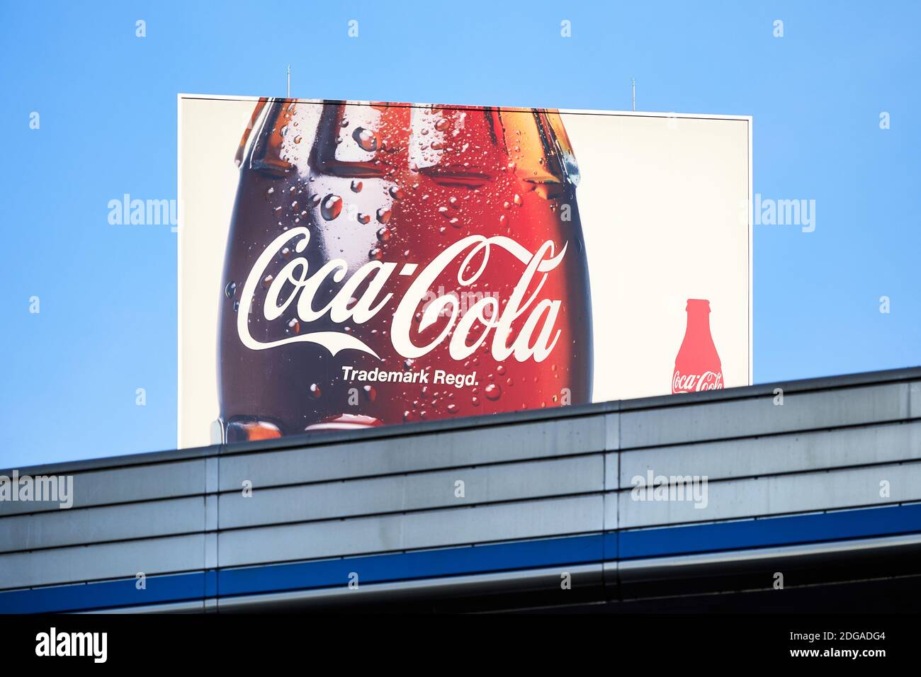 Cartelloni Coca-Cola a Shibuya, Tokyo, Giappone Foto Stock