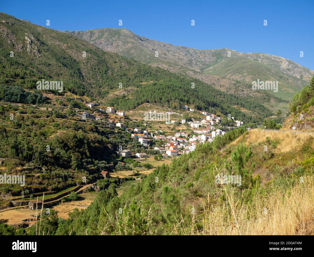 Frazione di Loriga alle pendici della Serra da Estrela, Portogallo Foto Stock