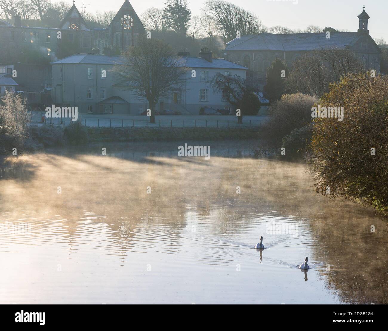 Fiume Ilen Skibbereen West Cork Irlanda in inverno mattina Foto Stock