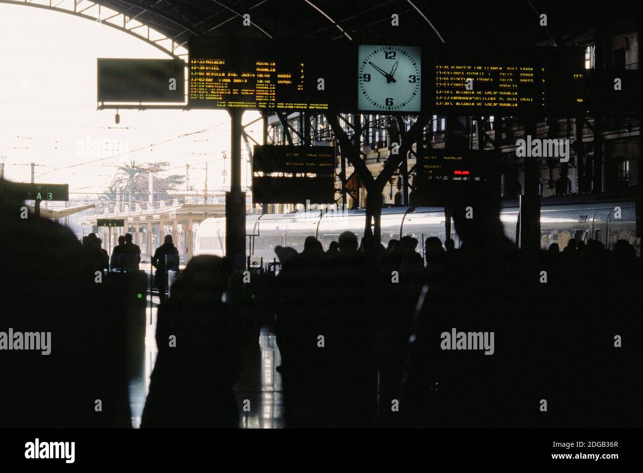 Una stazione ferroviaria Foto Stock