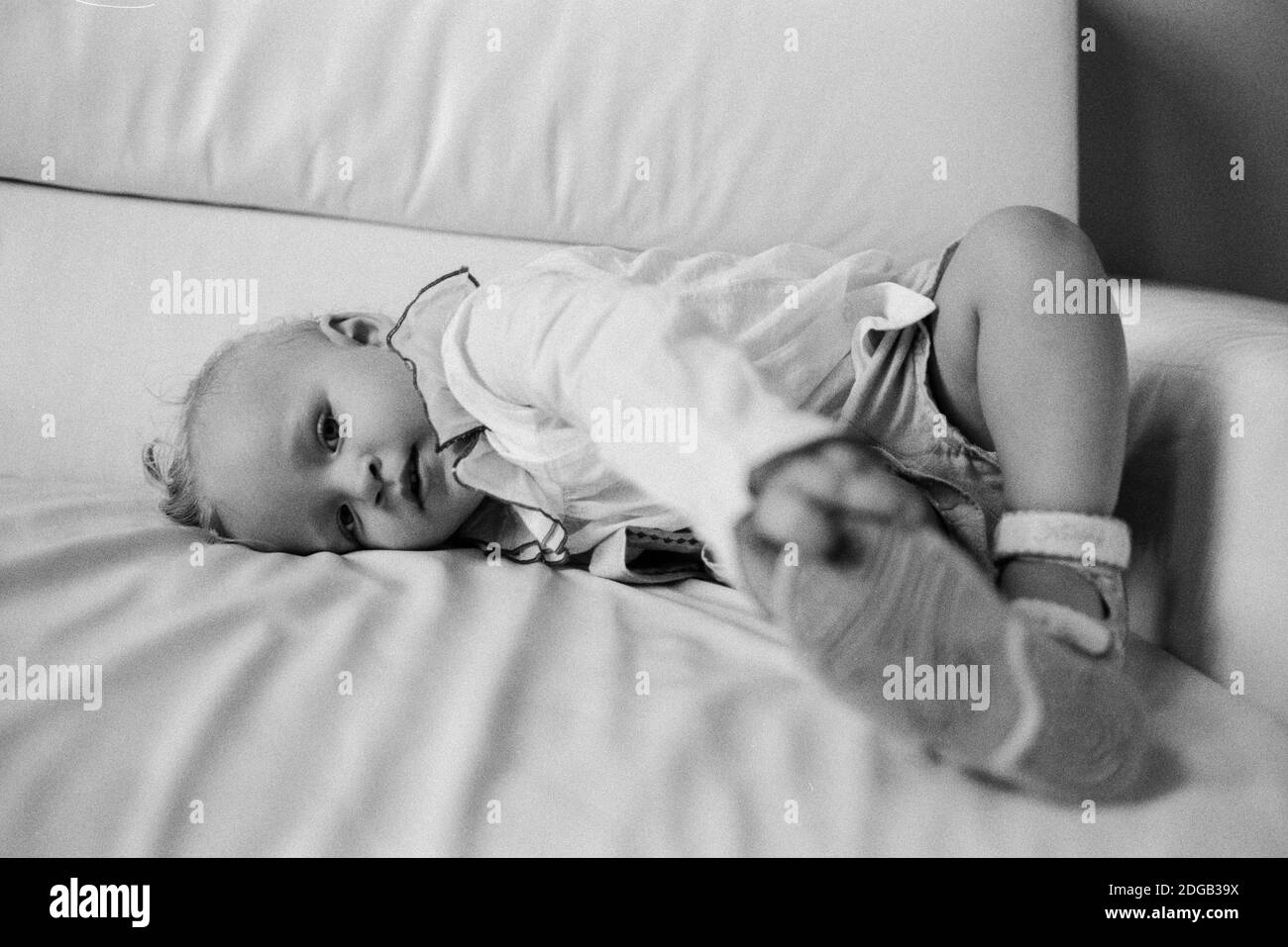 Un affascinante Baby girl Foto Stock