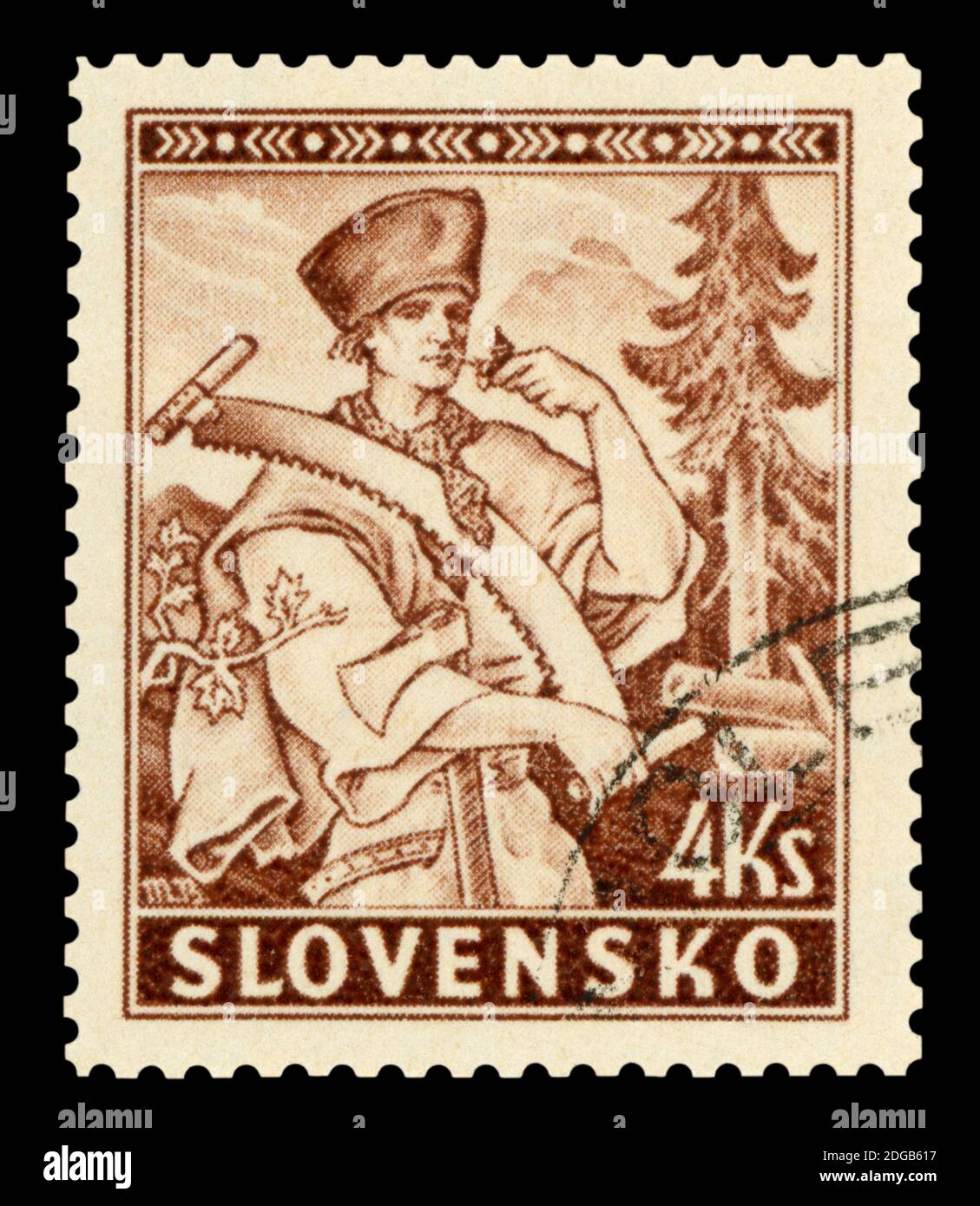 SLOVACCHIA - CIRCA 1939 : francobollo annullato stampato dalla Slovacchia, che mostra ritratto di lavoratore nella foresta, circa 1939. Foto Stock