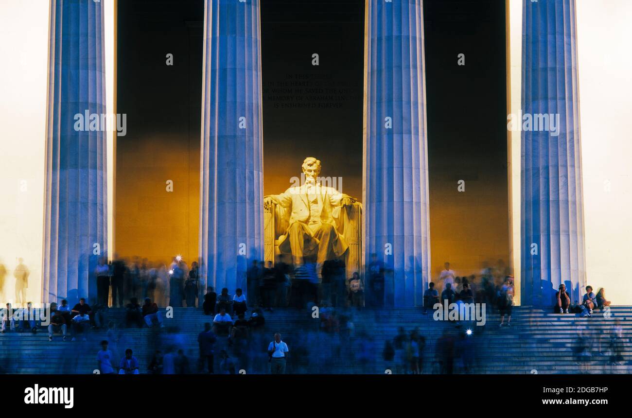 Turisti a Lincoln Memorial, Washington DC, USA Foto Stock