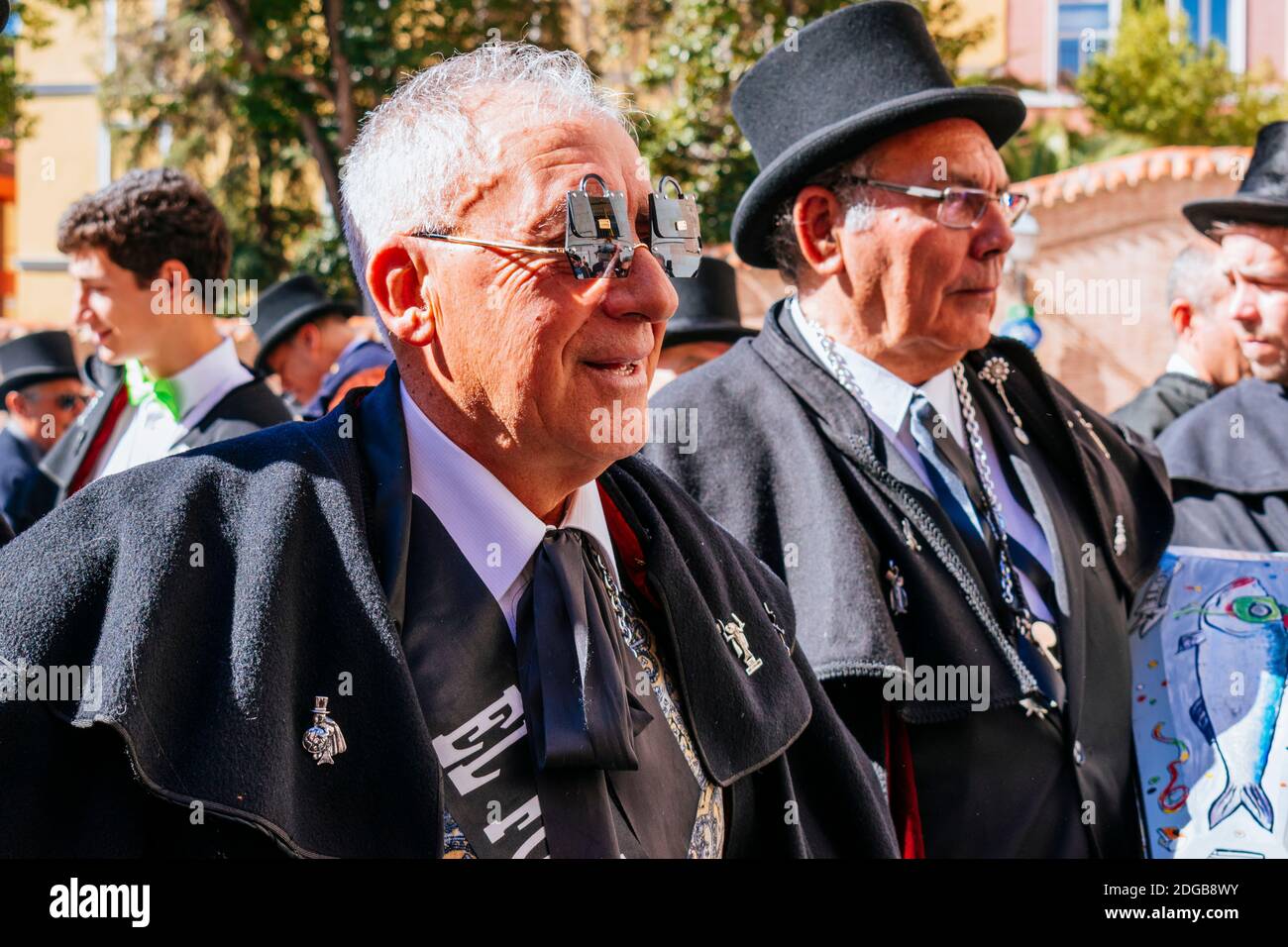 Alegre Cofradía del Entierro de la Sardina-allegra Confraternita del Sepoltura della Sardina. La 'sepoltura della Sardina' è un Celebra cerimonia spagnola Foto Stock