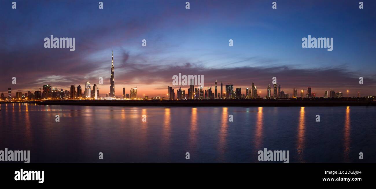 Città sul lungomare, Dubai, Emirati Arabi Uniti Foto Stock