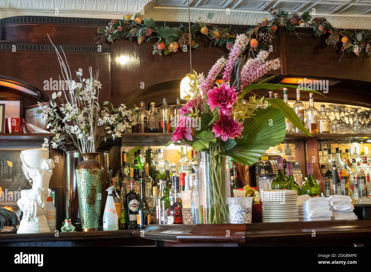 Interno DI UN ristorante Bistro a SoHo, New York, Stati Uniti Foto Stock