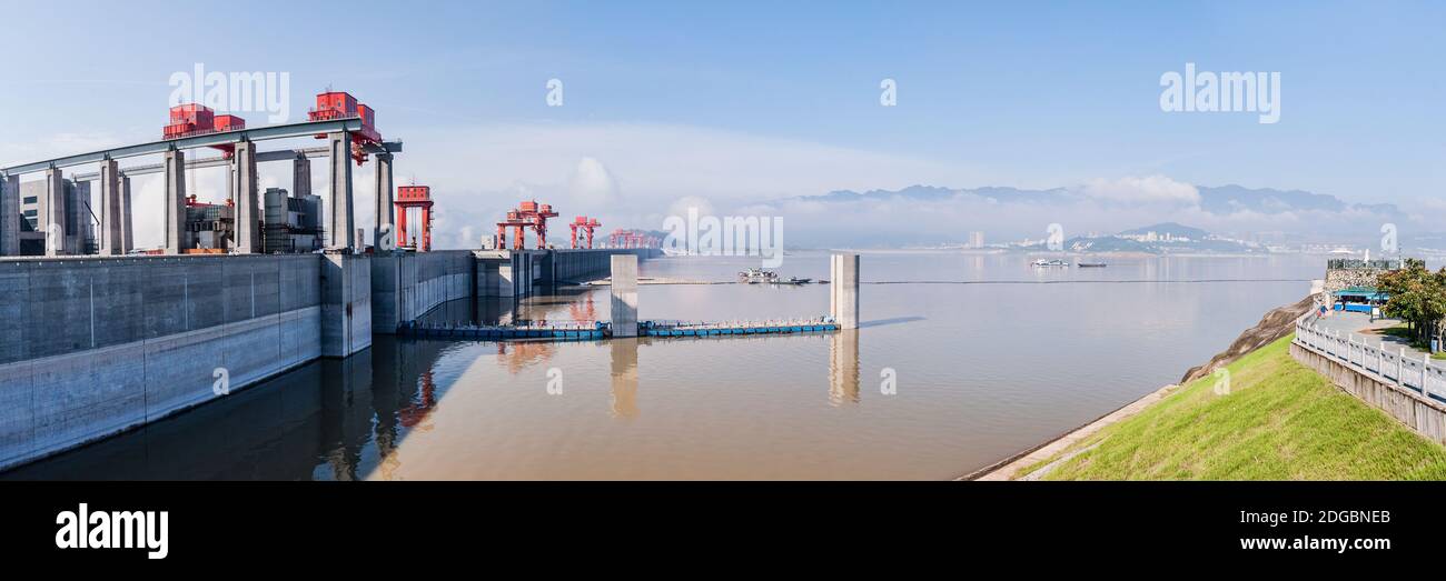 Diga a tre gole, fiume Yangtze, Sandouping, provincia di Hubei, Cina Foto Stock
