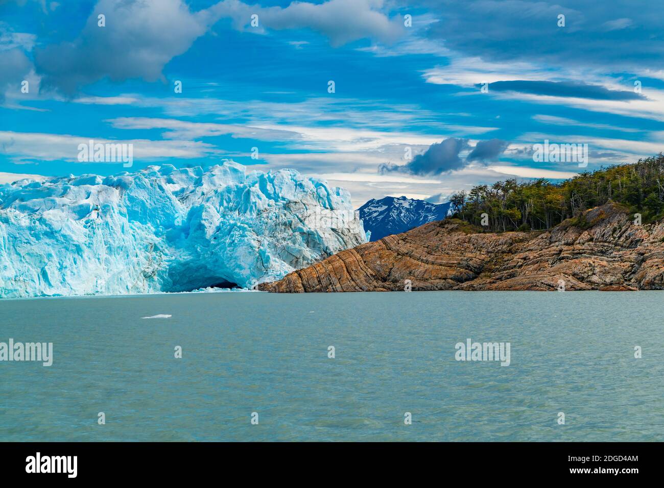 Ghiacciaio Perito Moreno sul Lago Argentina a Los Glaciares National Parcheggio Foto Stock