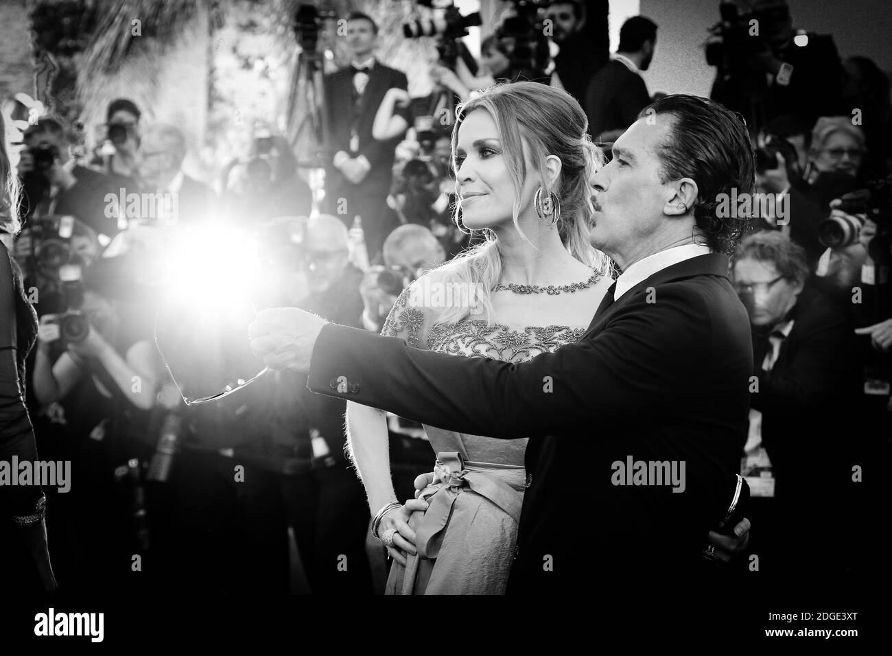 Antonio Banderas e Nicole Kempel partecipano alla proiezione del 70° anniversario durante il 70° Festival annuale del Cinema di Cannes al Palais des Festivals il 23 maggio 2017 a Cannes, Francia. Foto di David Boyer/ABACAPRESS.COM Foto Stock