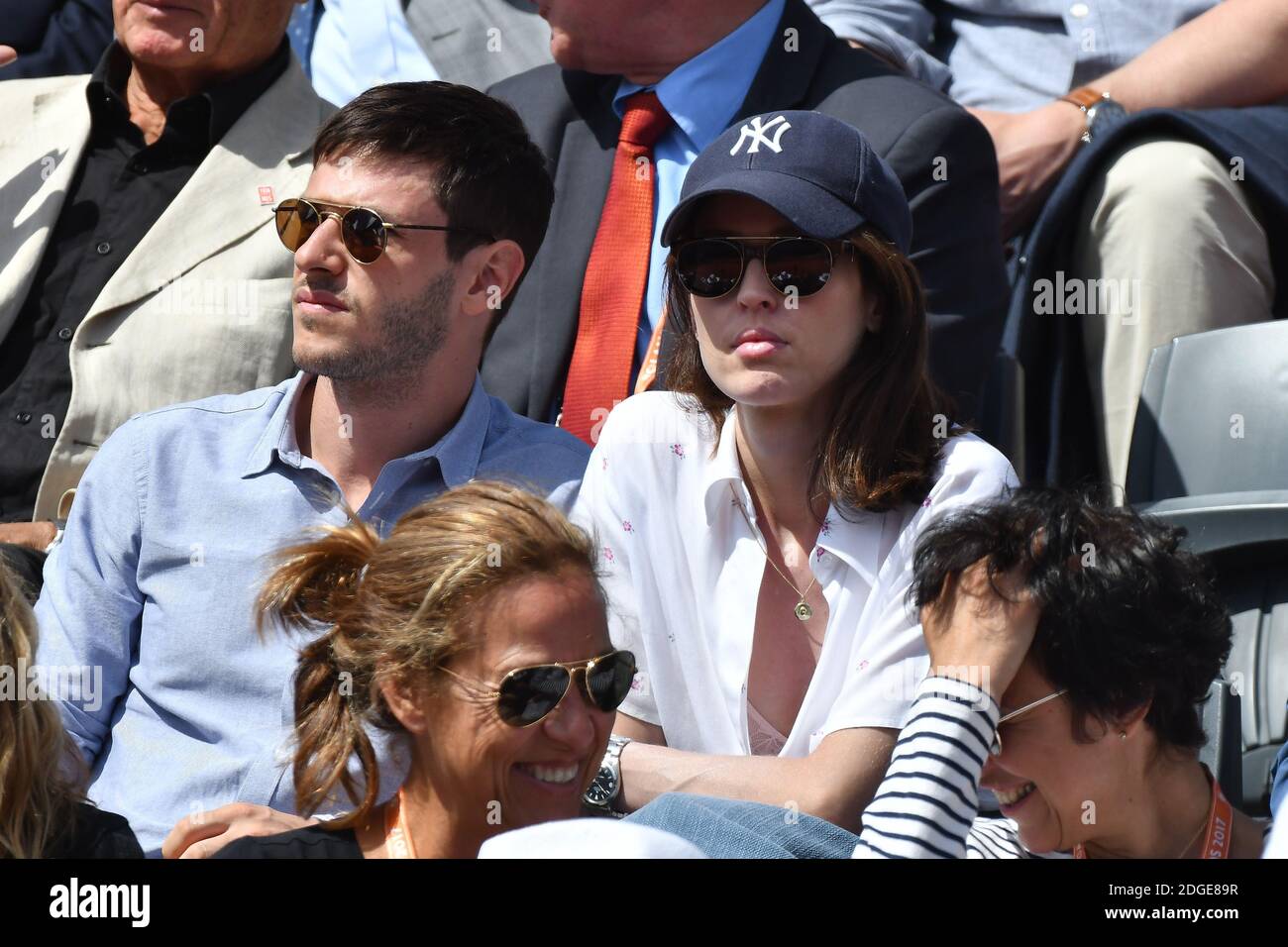 L'attore Gaspard Ulliel e sua moglie Gaelle frequentano il 2017 French Tennis Open al Roland Garros il 7 giugno 2017 a Parigi, Francia. Foto di Laurent Zabulon/ABACAPRESS.COM Foto Stock