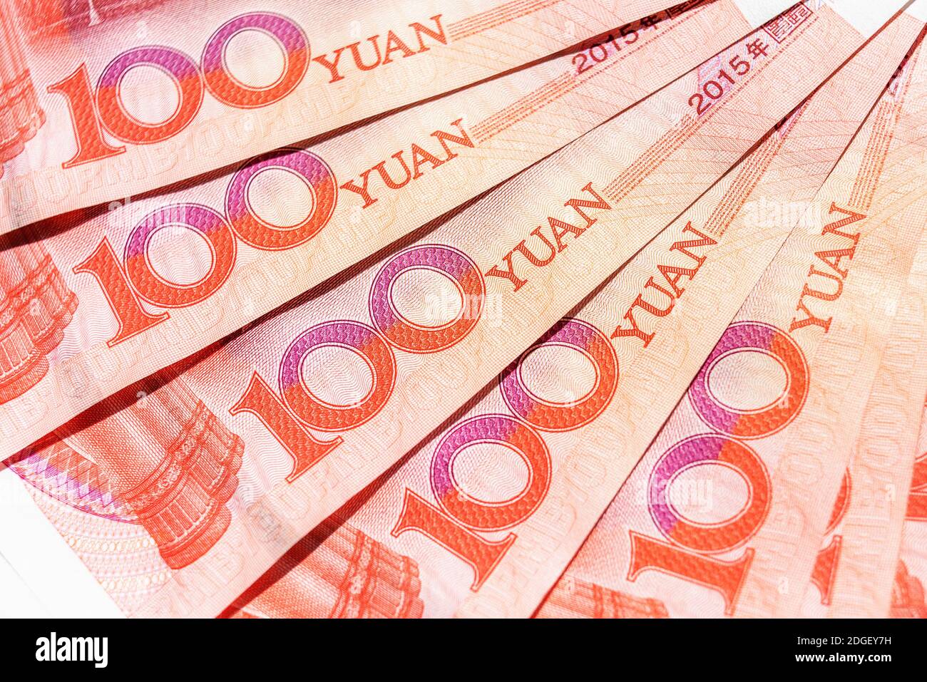 Valuta ufficiale della Cina. Renminbi, abbreviazione RMB. Unità base Yuan del renminbi. Set di un centinaio di yuan primo piano. Denaro cinese. Foto Stock