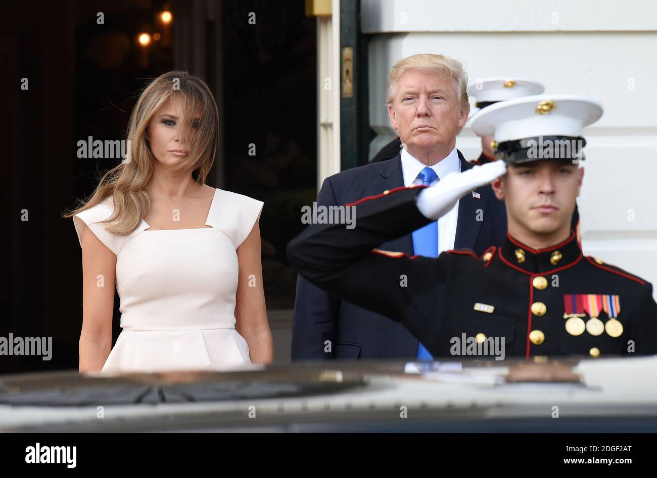 Il presidente degli Stati Uniti Donald Trump e la First Lady Melania Trump danno il benvenuto al presidente Moon Jae-in della Repubblica di Corea e a sua moglie Kim Jung-sook nel portico meridionale della Casa Bianca a Washington, DC, il 29 giugno 2017. Foto di Olivier Douliery/Abaca Foto Stock