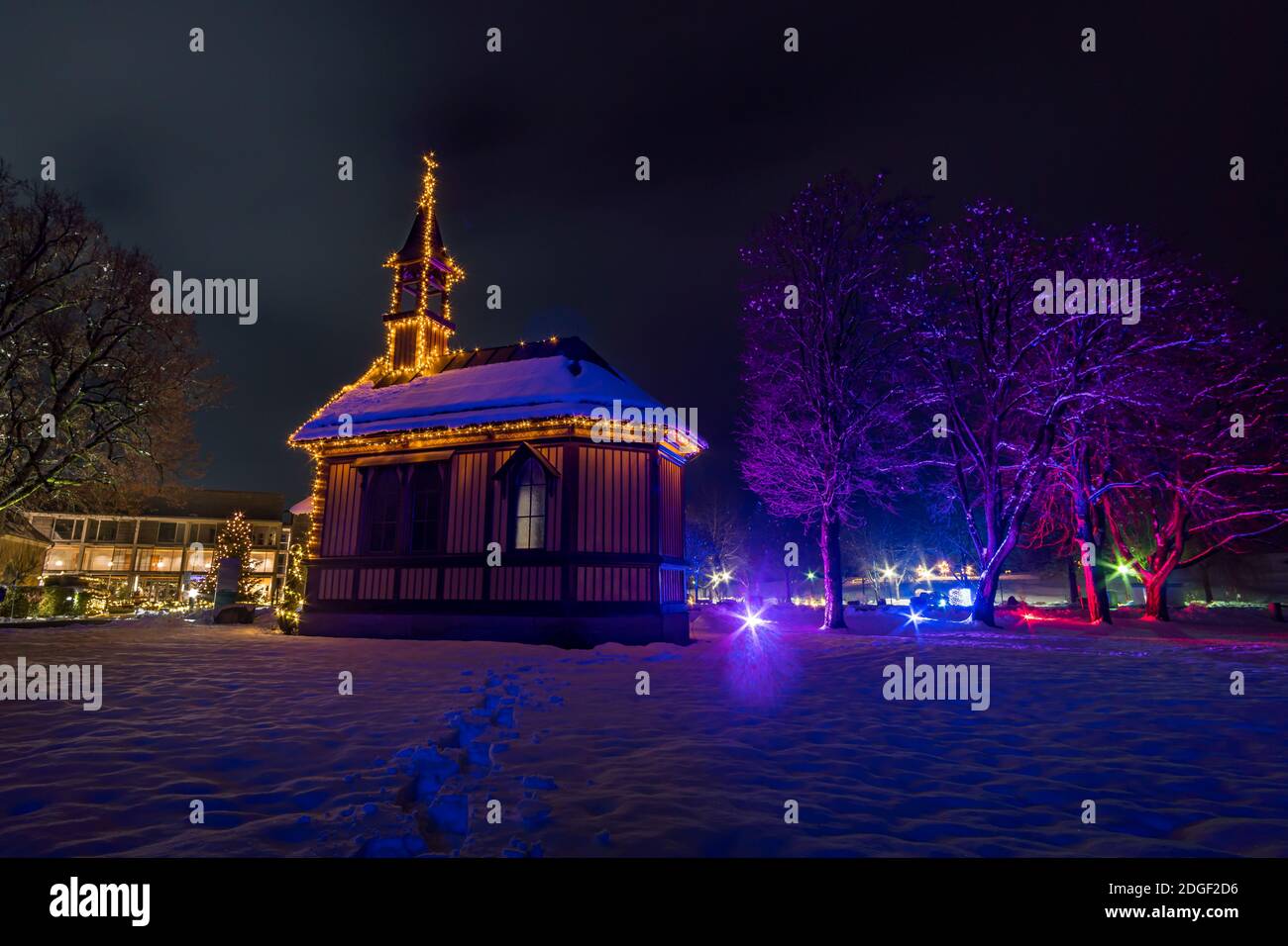 Splendida illuminazione natalizia con un'atmosfera colorata al Princely Winter Bagliore a Bad Waldsee in alta Svevia Foto Stock