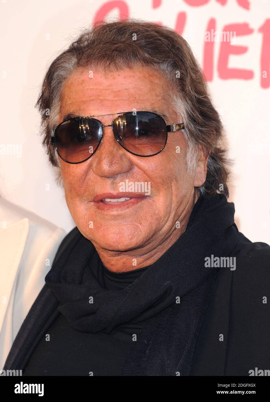 Roberto cavalli arriva al Fashion for Relief Show di Cannes. Parte del 64° Festival del Cinema di Cannes. Copyright Doug Peters EMPICS intrattenimento Foto Stock