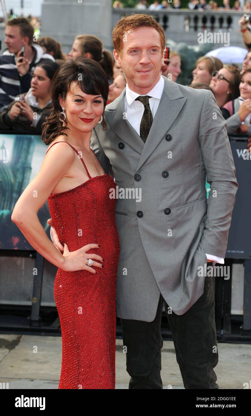 Helen McCrory e Damian Lewis alla prima mondiale di Harry Potter e dei doni di morte - parte 2, Trafalgar Square, Londra. Foto Stock