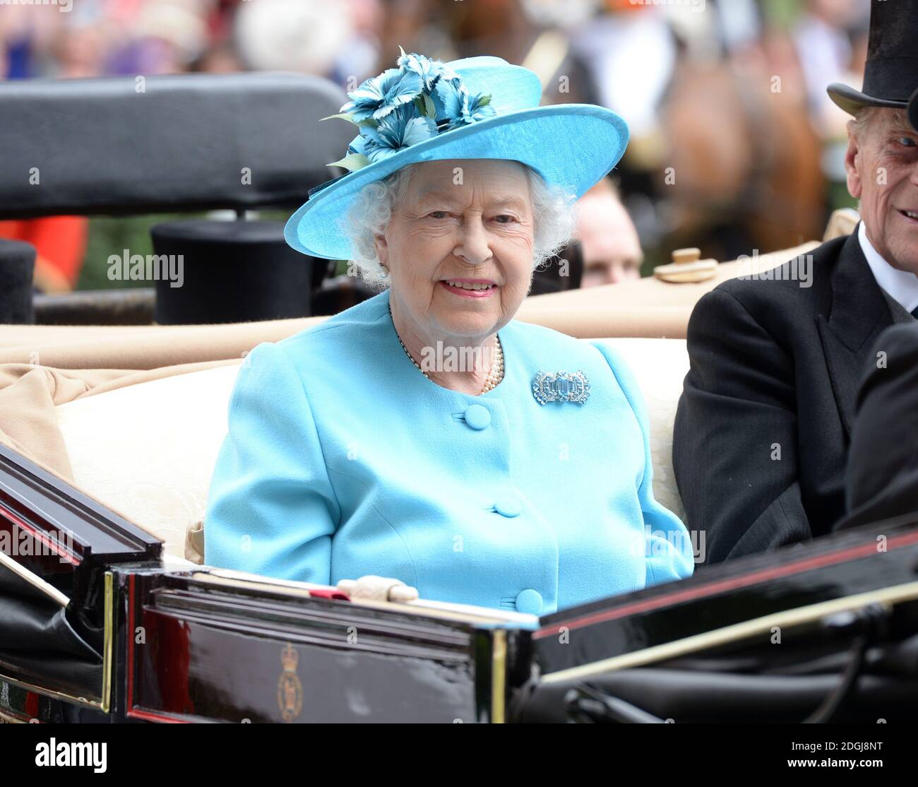 Regina Elisabetta II e il Duca di Edimburgo al Ladies Day, Royal Ascot 2014, Ascot Racecourse, Berkshire. Foto Stock