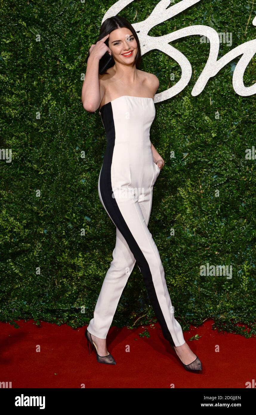 Kendall Jenner arriva al British Fashion Awards 2014, il Colosseo Theatre di Londra. Foto Stock