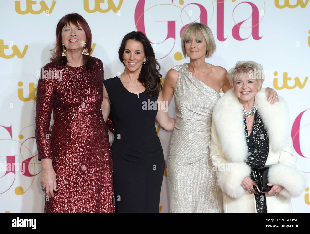 Janet Street-Porter, Andrea McLean, Jane Moore e Gloria Hunniford partecipano al Gala ITV al London Palladium. Il credito fotografico dovrebbe essere: Doug Peters EMPICS Entertainment Foto Stock