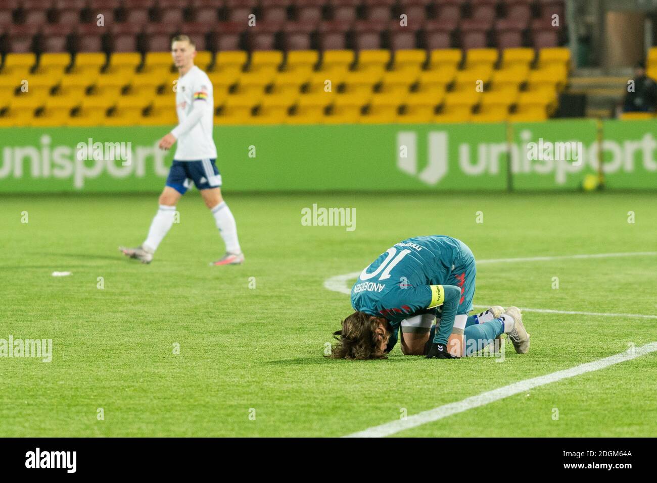 Farum, Danimarca. 8 dicembre 2020. Lucas Andersen (10) di AAB visto durante la Danish Synbank Cup partita tra B93 e Aalborg Boldklub a destra a Dream Park a Farum. (Photo Credit: Gonzales Photo/Alamy Live News Foto Stock