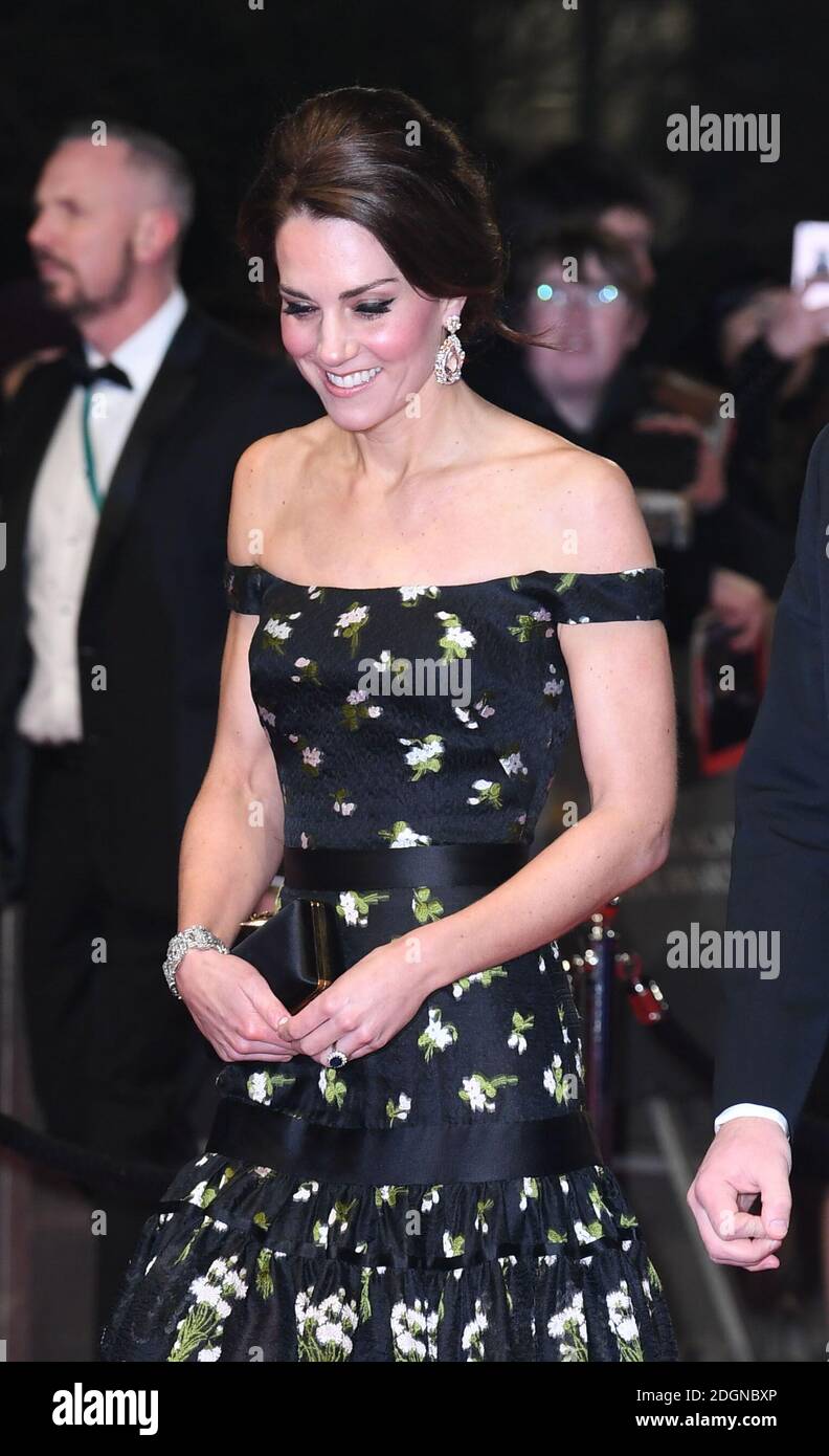 La Duchessa di Cambridge partecipa all'EE British Academy Film Awards tenutosi presso la Royal Albert Hall di Kensington Gore, Kensington, Londra. Data immagine: Domenica 12 febbraio 2017. Il credito fotografico dovrebbe essere: Doug Peters/ EMPICS Entertainment Foto Stock