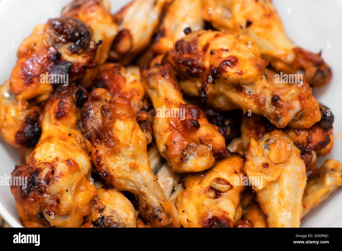 Deliziose ali di pollo fritte di bufala. Foto Stock