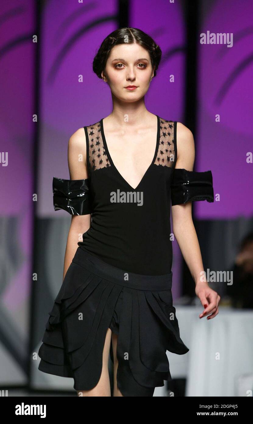 Un modello al Frost French Show, parte della London Fashion Week. Â©Doug Peters/allactiondigital.com Foto Stock