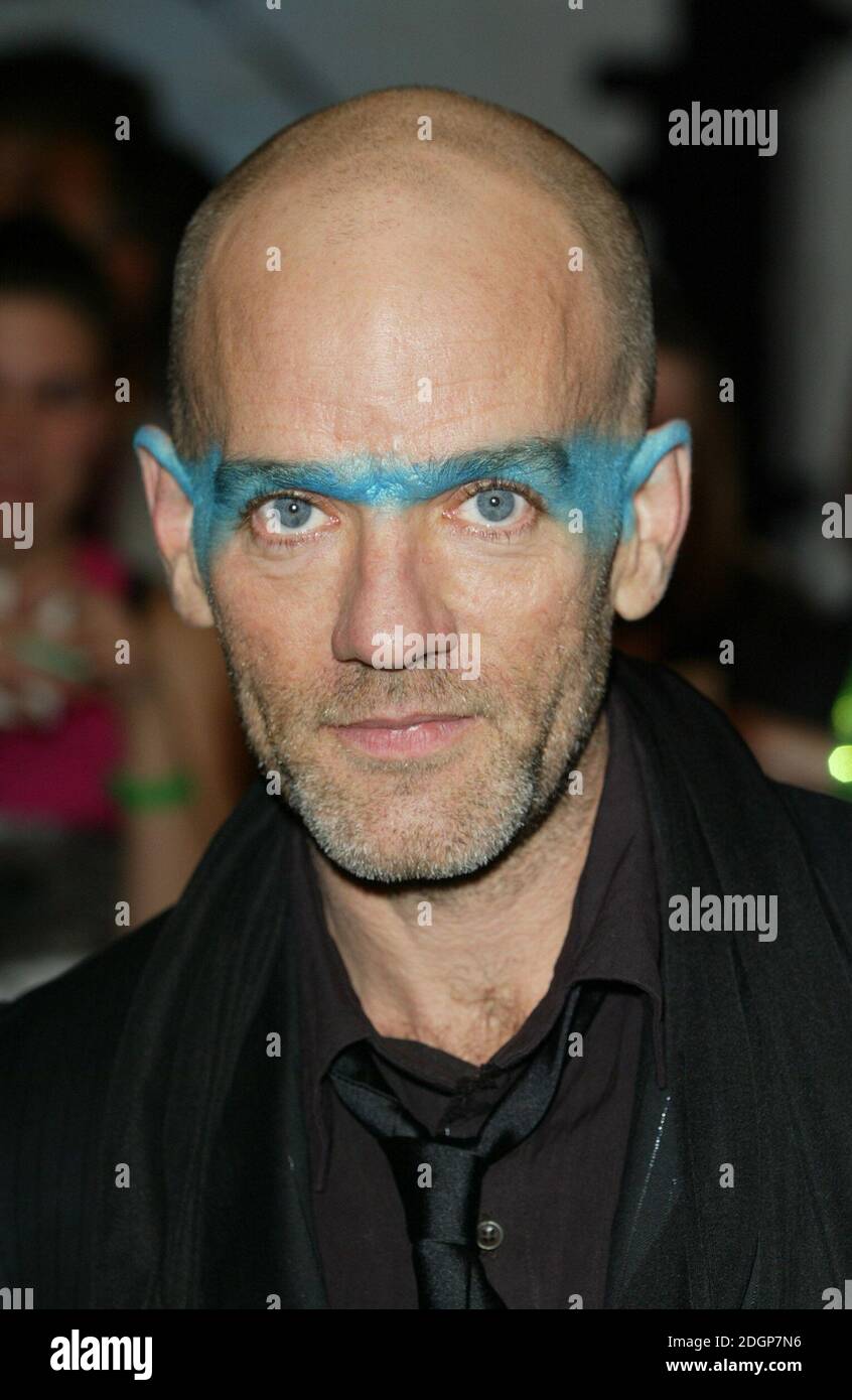 Michael Stipe di REM al MTV European Music Awards 2003. Â©Doug Peters/allactiondigital.com Foto Stock