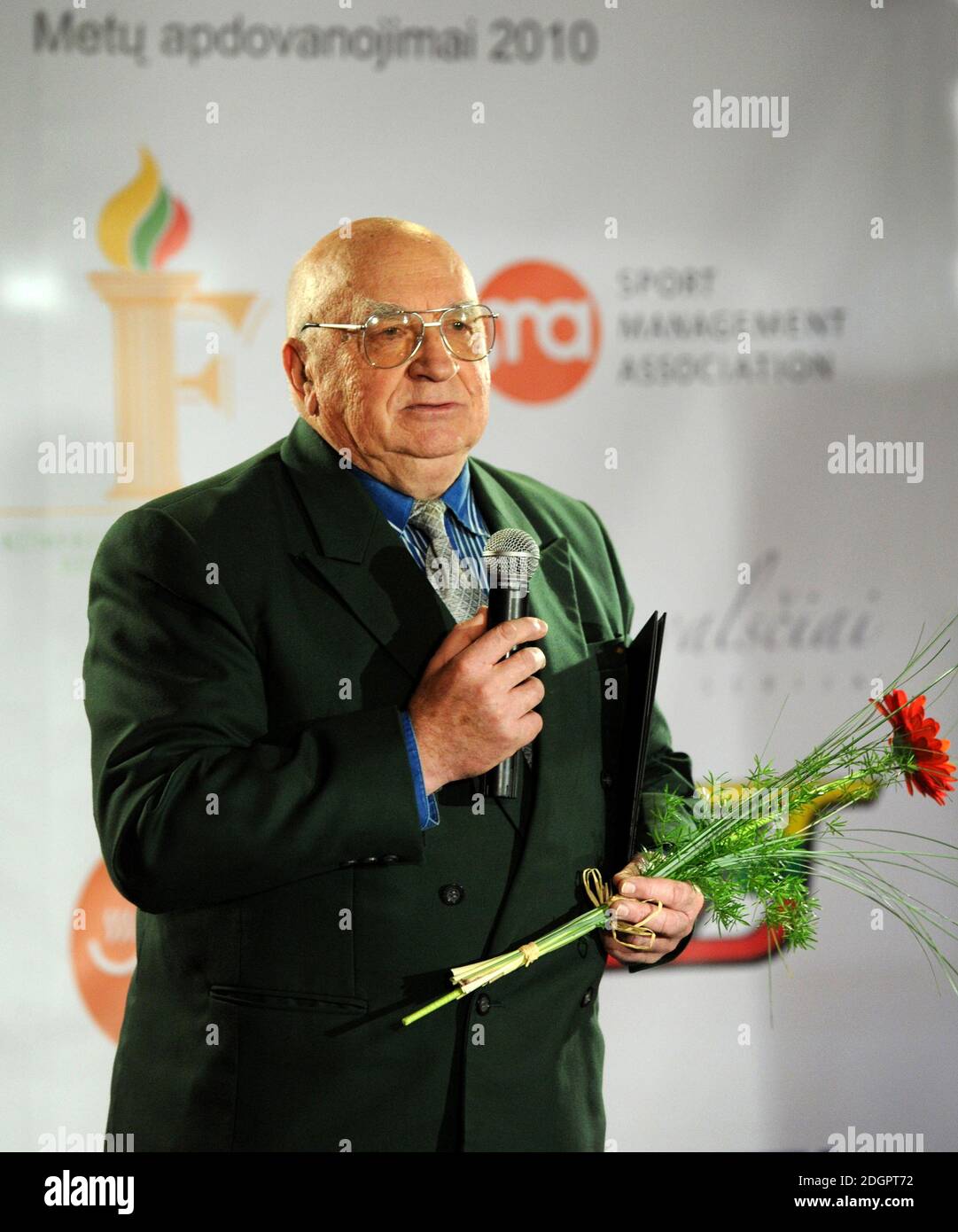 2010-12-14. Virgilijus Mundrys - giornalista sportivo lituano, commentatore televisivo. Foto Stock