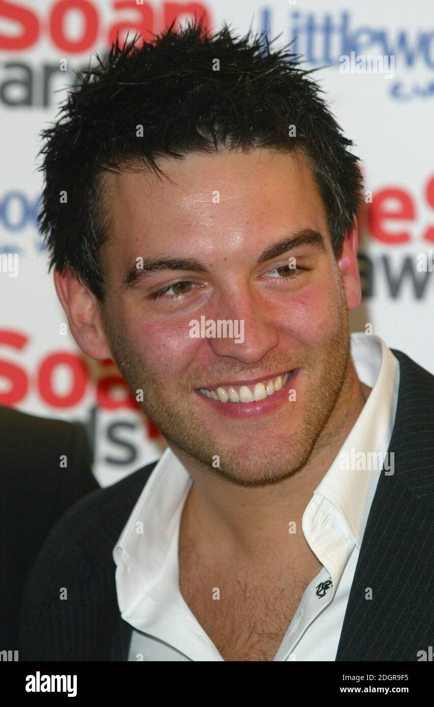 Kevin Sacre arriva all'Inside SOAP Awards 2005, The Floridita Restaurant, Soho, Londra. Doug Peters/allactiondigital.com Foto Stock