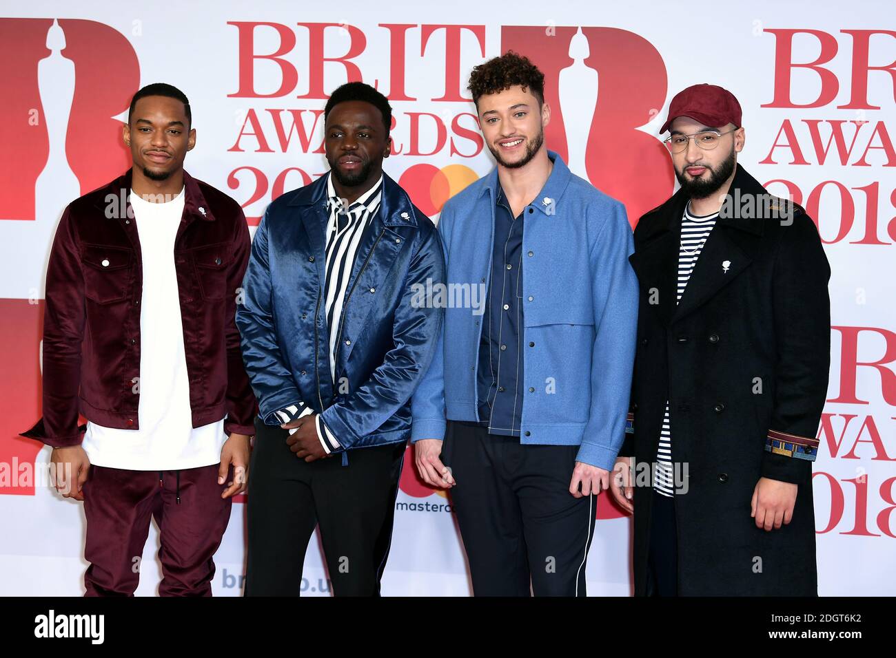 Giamaal Shurland, Ashley Fongo, Myles Stephenso e Mustafa Rahimtulla di Rak-su che partecipano al Brit Awards alla O2 Arena di Londra. Il credito fotografico dovrebbe essere: Doug Peters/EMPICS Entertainment Foto Stock