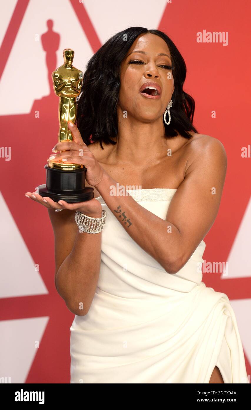 Regina King con la migliore attrice di supporto Oscar nella sala stampa al 91esimo Academy Awards tenutosi al Dolby Theatre di Hollywood, Los Angeles, USA Foto Stock