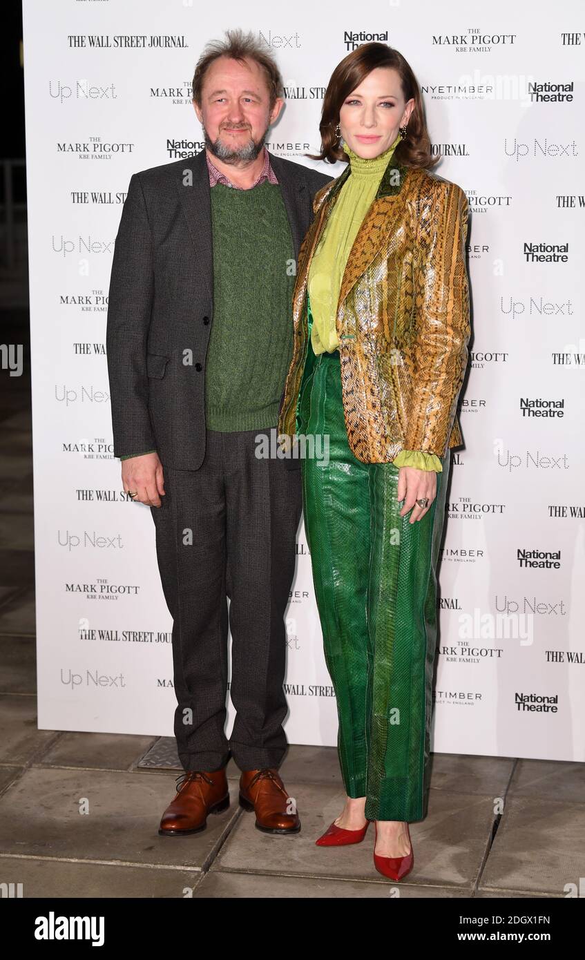 Andrew Upton e Cate Blanchett partecipano al Gala Up Next che si tiene al Teatro Nazionale, South Bank, Londra. Il credito di immagine dovrebbe leggere: Doug Peters/EMPICS Foto Stock