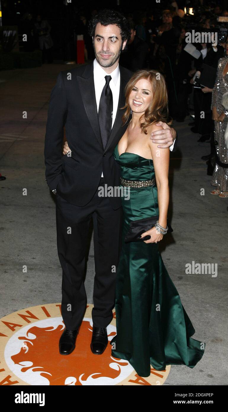 Isla Fisher e Sacha Baron Cohen partecipano al Vanity Fair Party Oscar Party di Los Angeles il 25/02/2007. Foto Stock