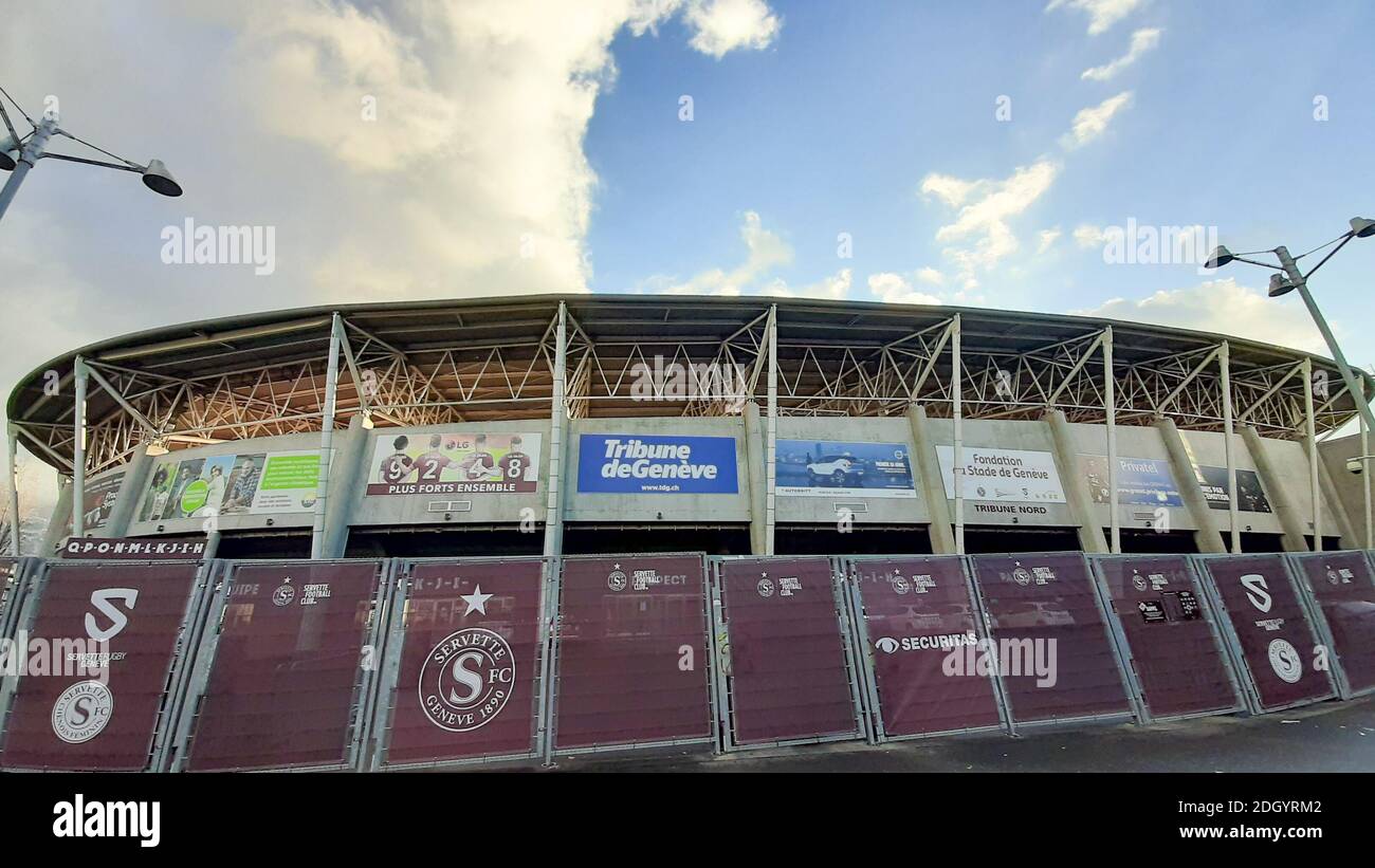 Vista generale all'esterno dello stadio Stade de Geneve prima della partita di calcio UEFA Women's Champions League (Round 32) tra Servette e Atletico Madrid allo state de Geneve di Ginevra, Svizzera. Daniela Porcelli/SPP Foto Stock