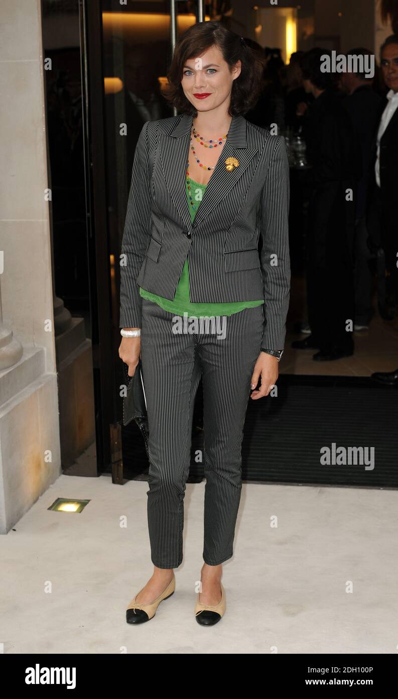 Jasmine Guinness arriva al Burberry Vogue Party per celebrare il lancio di Fashion's Night out al Burberry Store a New Bond Street, Londra. Foto Stock