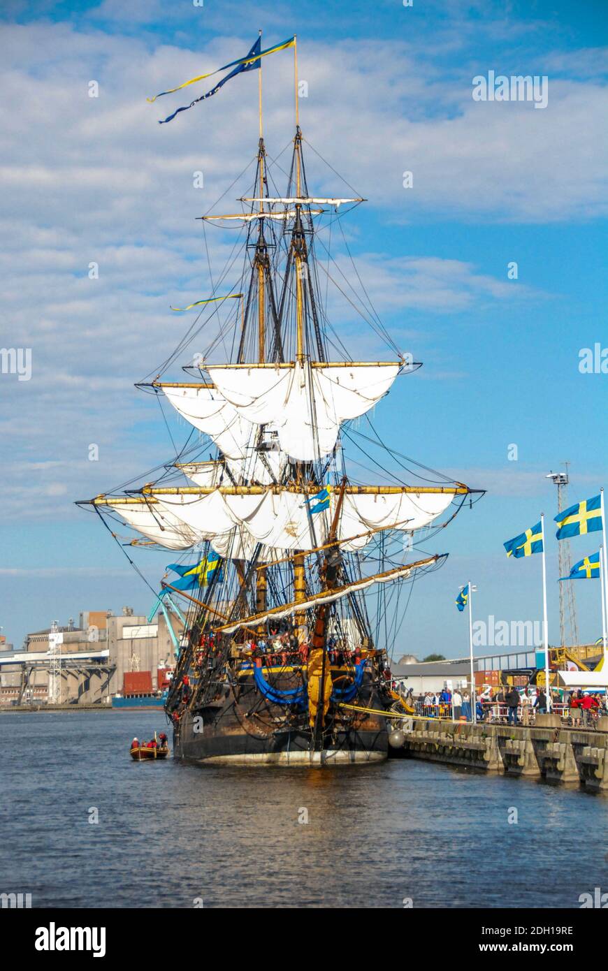 Götheborg nel porto di Norrköping durante il suo tour del Mar Baltico nel 2008. È una replica moderna dello storico East Indiaman Götheborg i, una nave a vela w Foto Stock