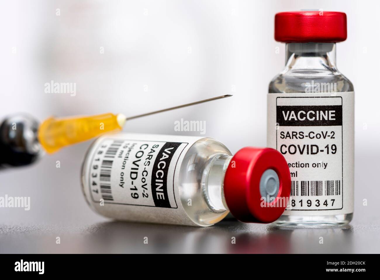 Impfung mit Serum gegen COVID-19 Coronavirus Foto Stock